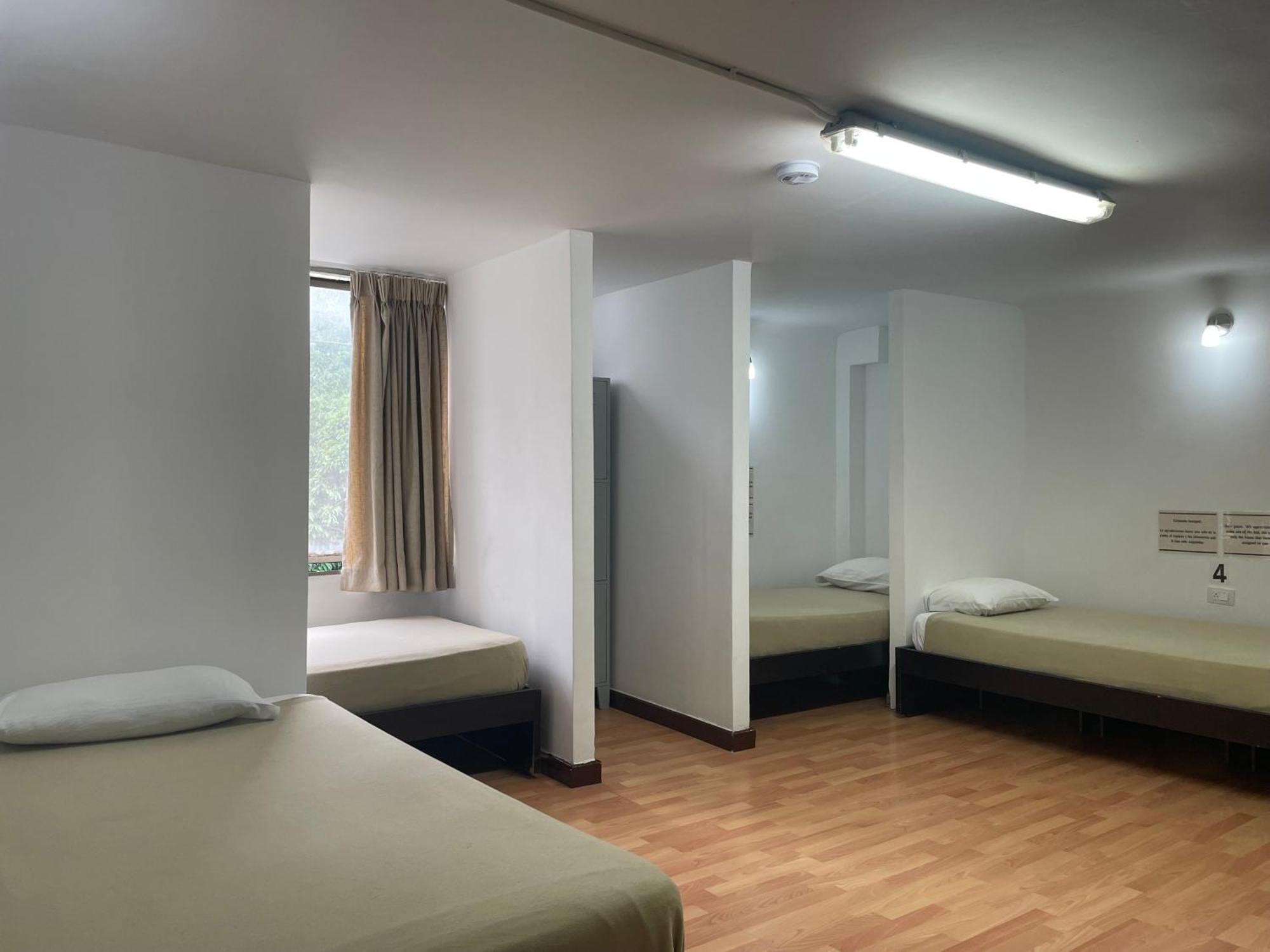 Hostal Lleras Calle 8 Medellín Kültér fotó