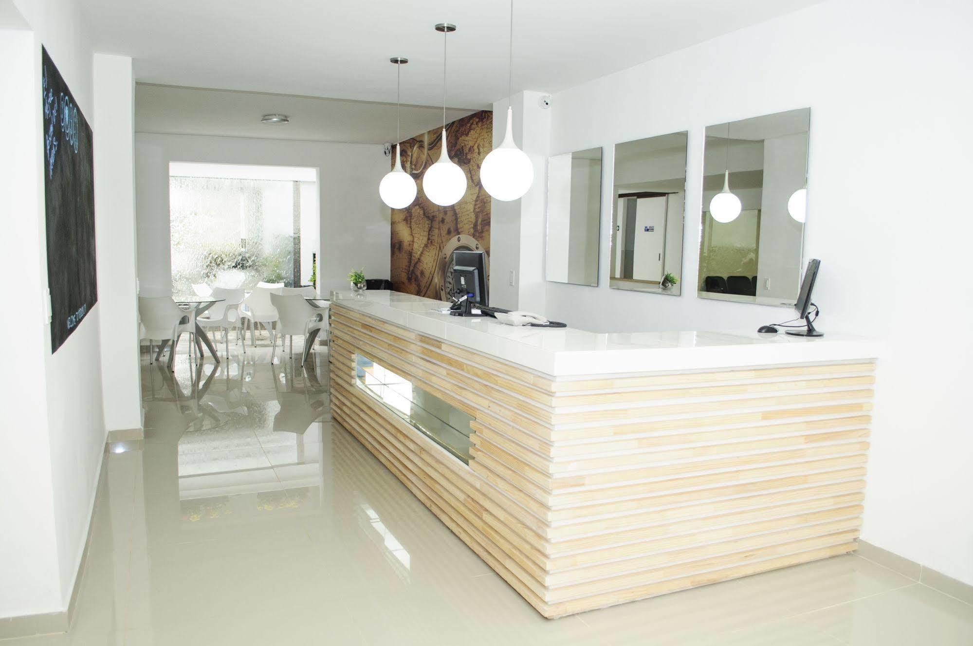 Hostal Lleras Calle 8 Medellín Kültér fotó